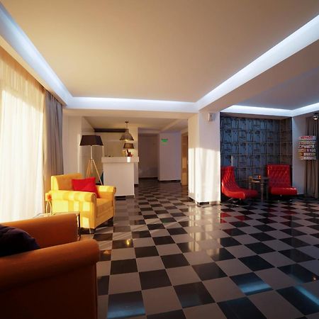 Apart Hotel Vlad Tepes Braşov Extérieur photo