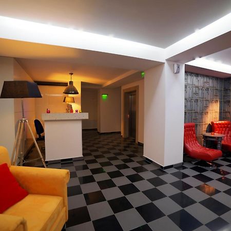 Apart Hotel Vlad Tepes Braşov Extérieur photo