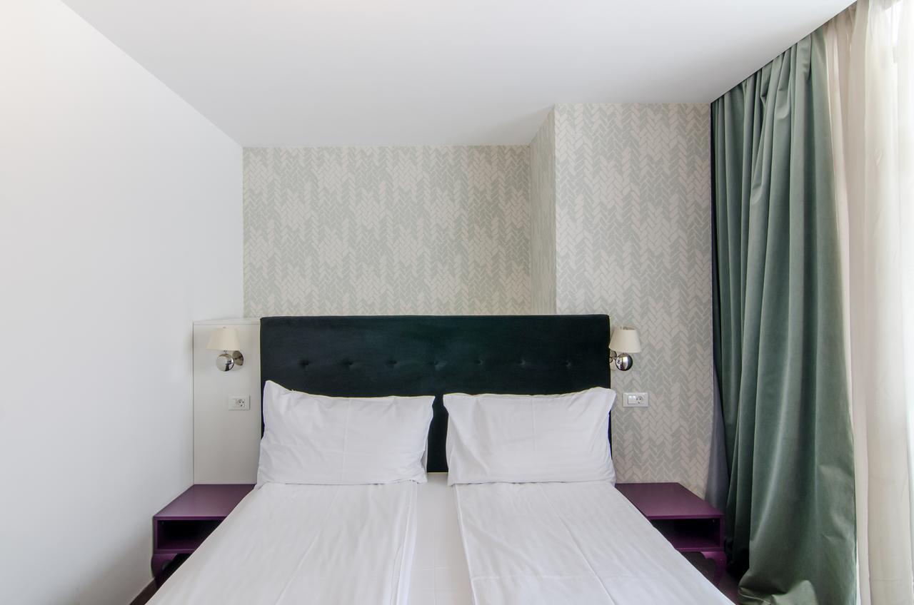 Apart Hotel Vlad Tepes Braşov Extérieur photo