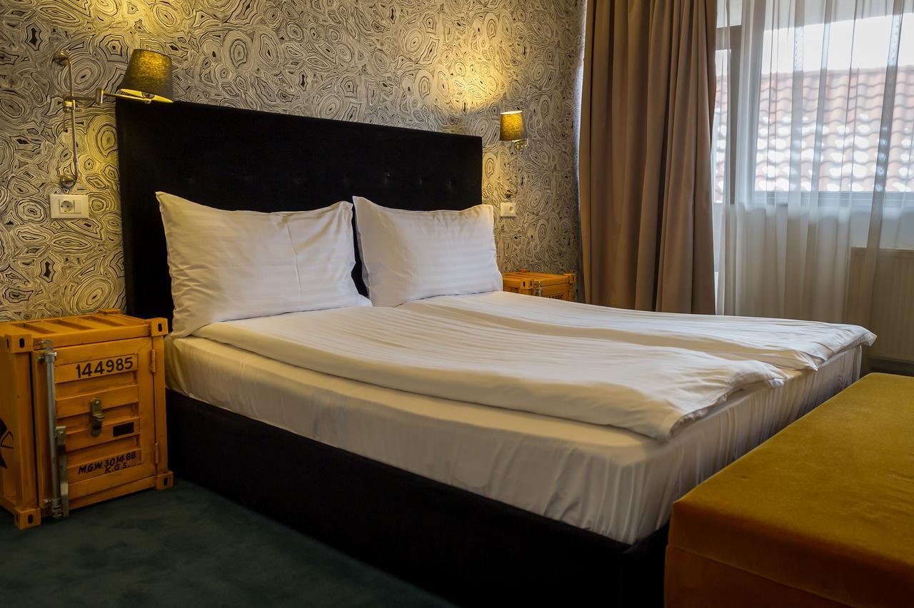 Apart Hotel Vlad Tepes Braşov Extérieur photo