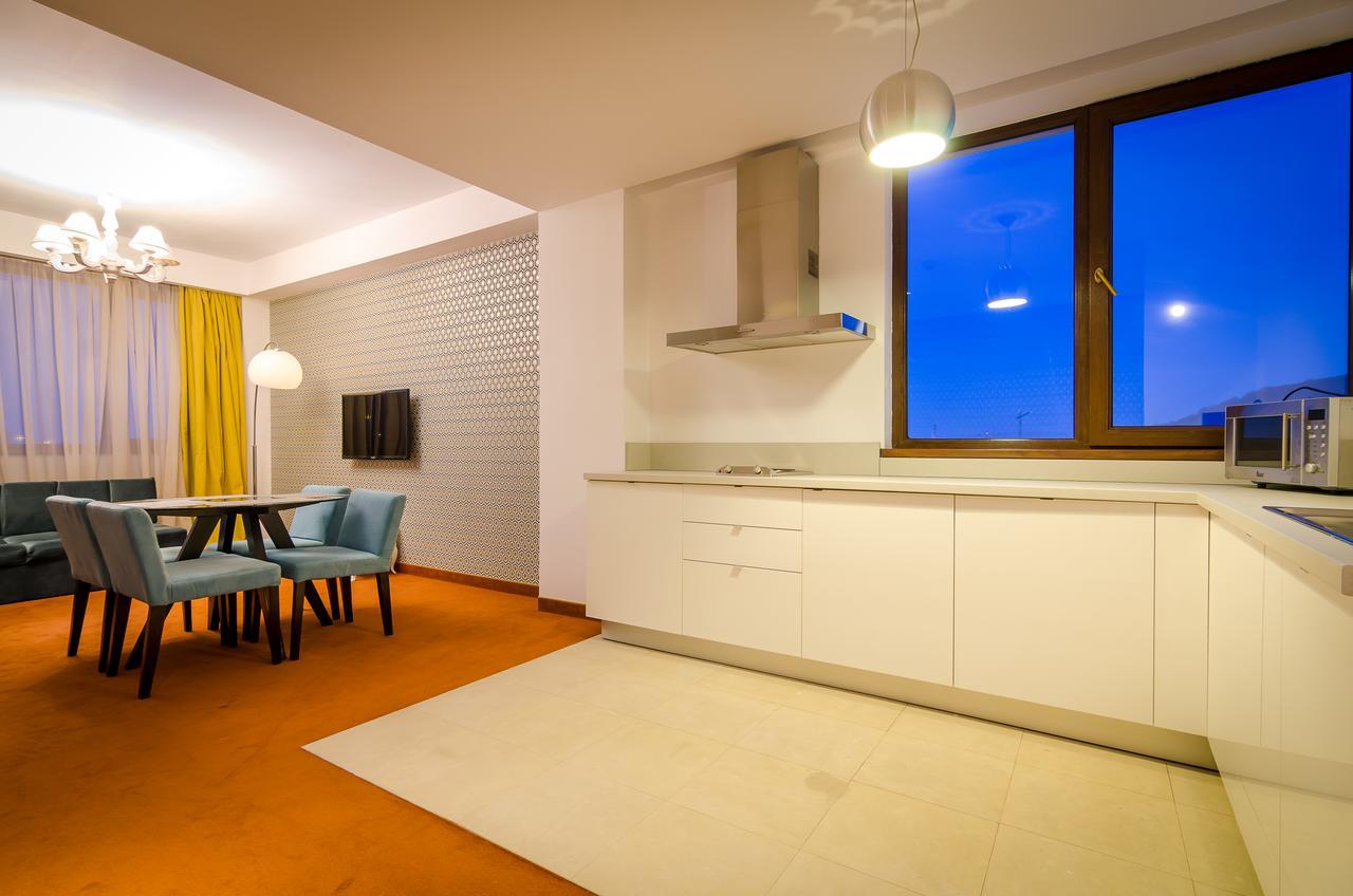 Apart Hotel Vlad Tepes Braşov Extérieur photo