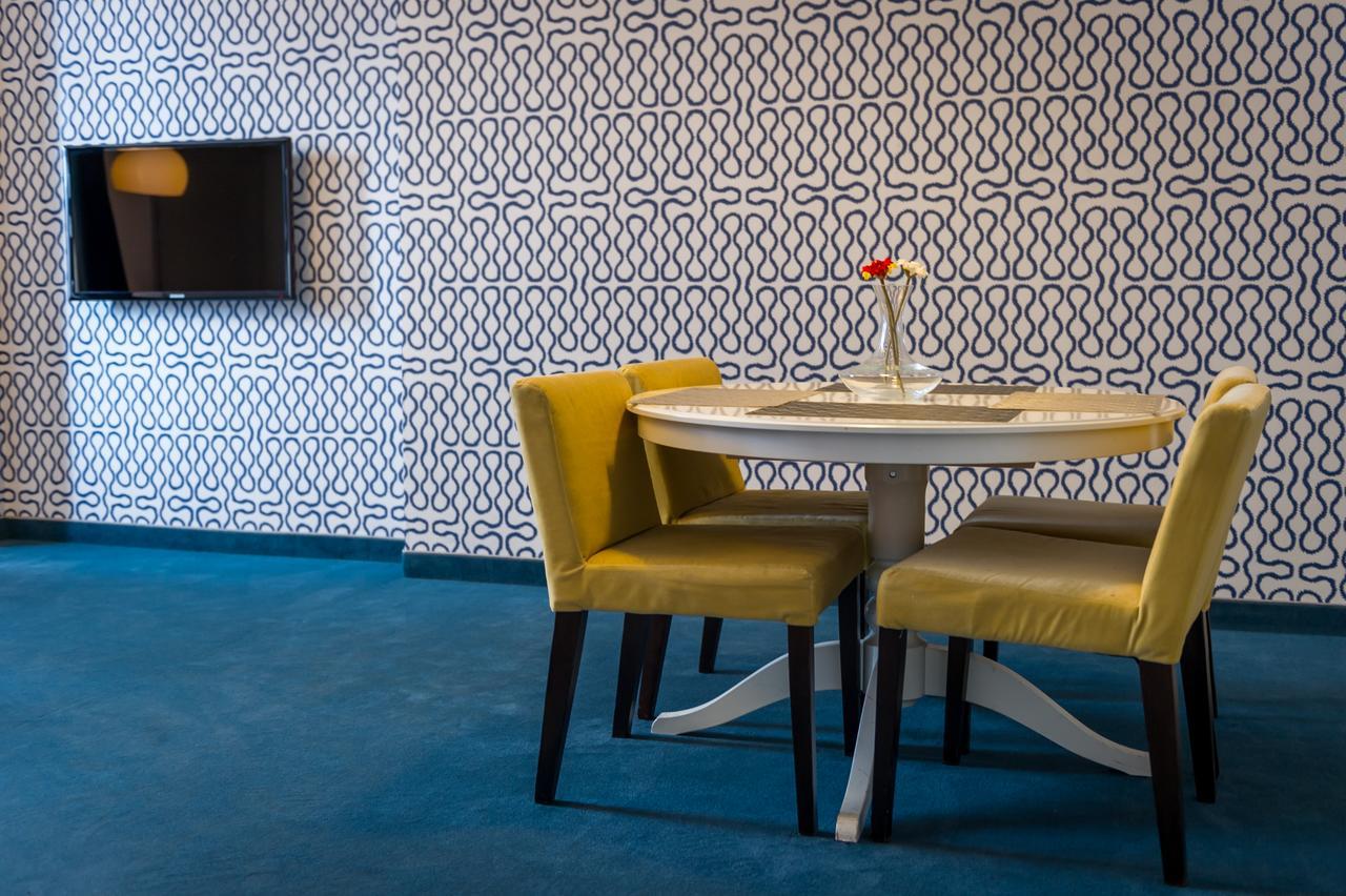 Apart Hotel Vlad Tepes Braşov Extérieur photo